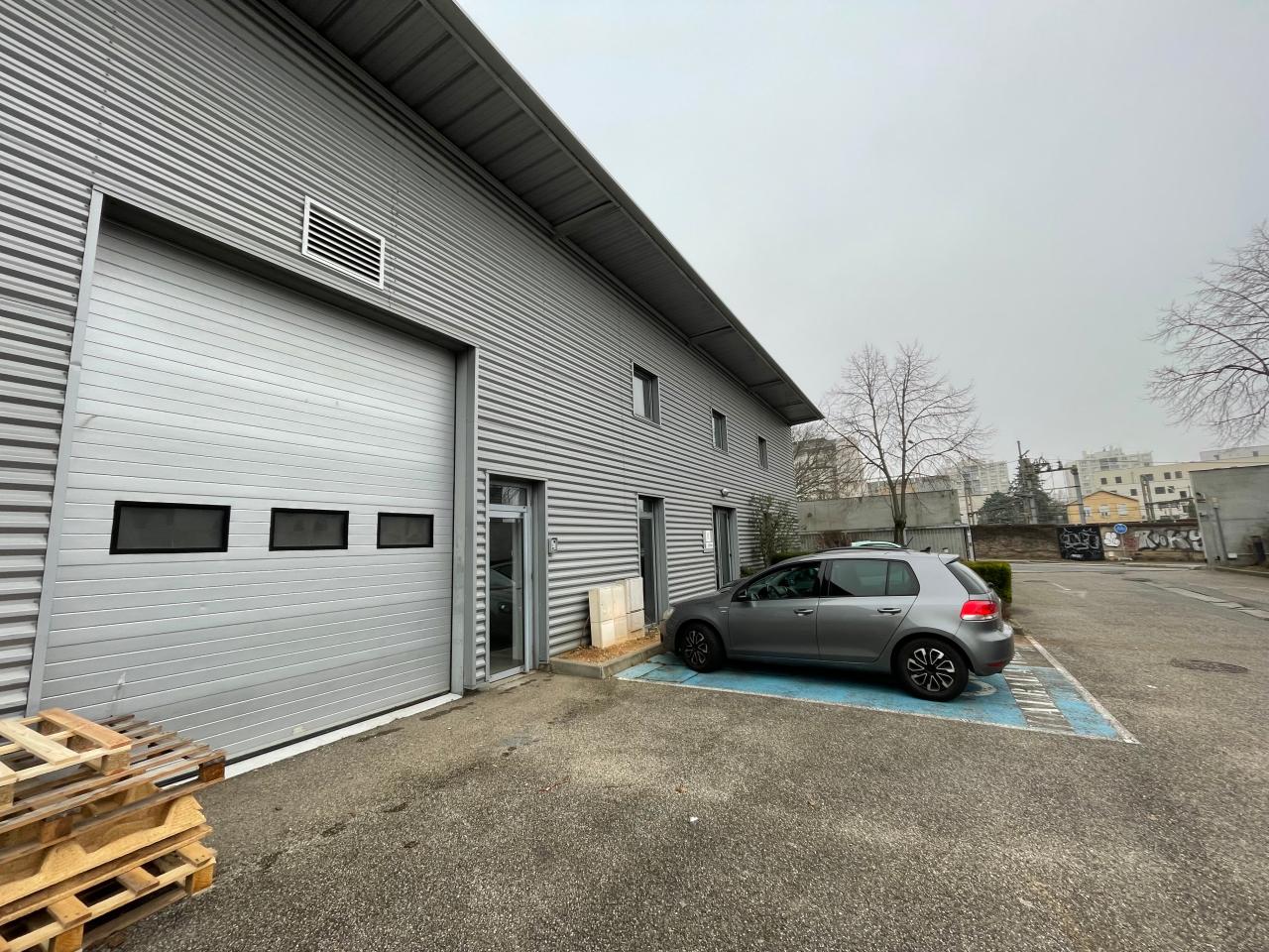 Local d'activité Lyon 364m² Location local d'activité Lyon Rhône OLACT2314822 1